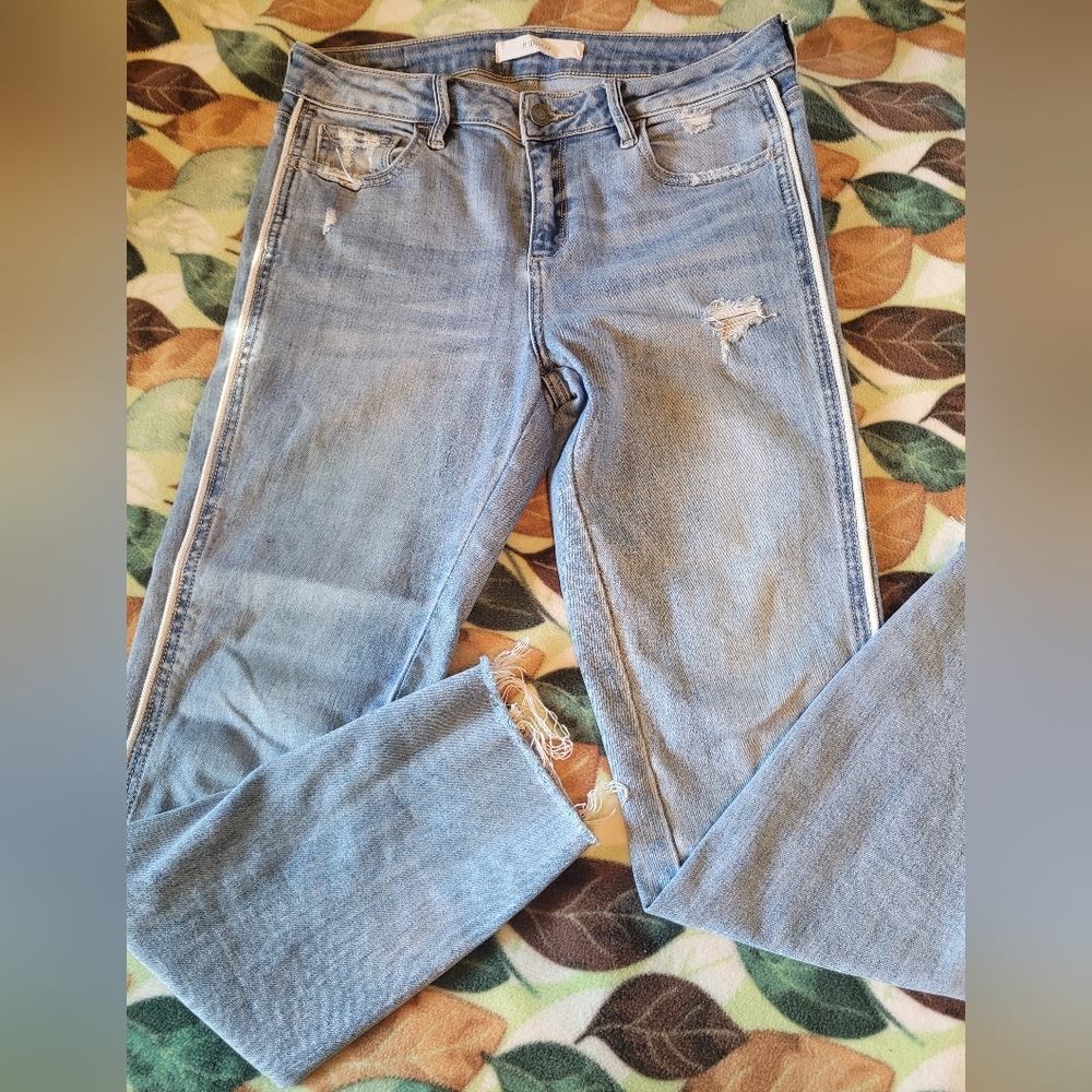 Stylish Light Blue Distressed Women Jeans